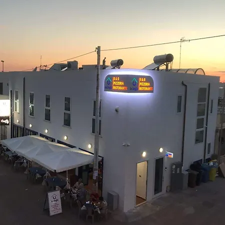 Oda ve Kahvaltı La Staffa Ristorante 4*
