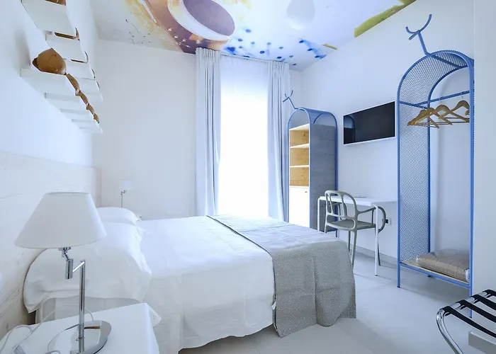 Bed & Breakfast La Staffa Ristorante 4*